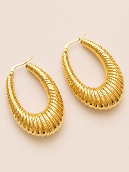 The Aria Hoops